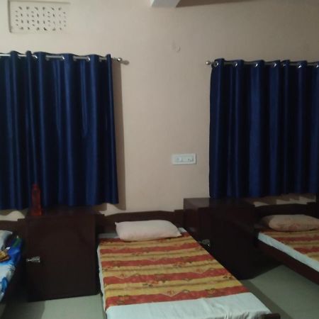 Last Chance Cafe And Guest House Rishikesh Exterior photo