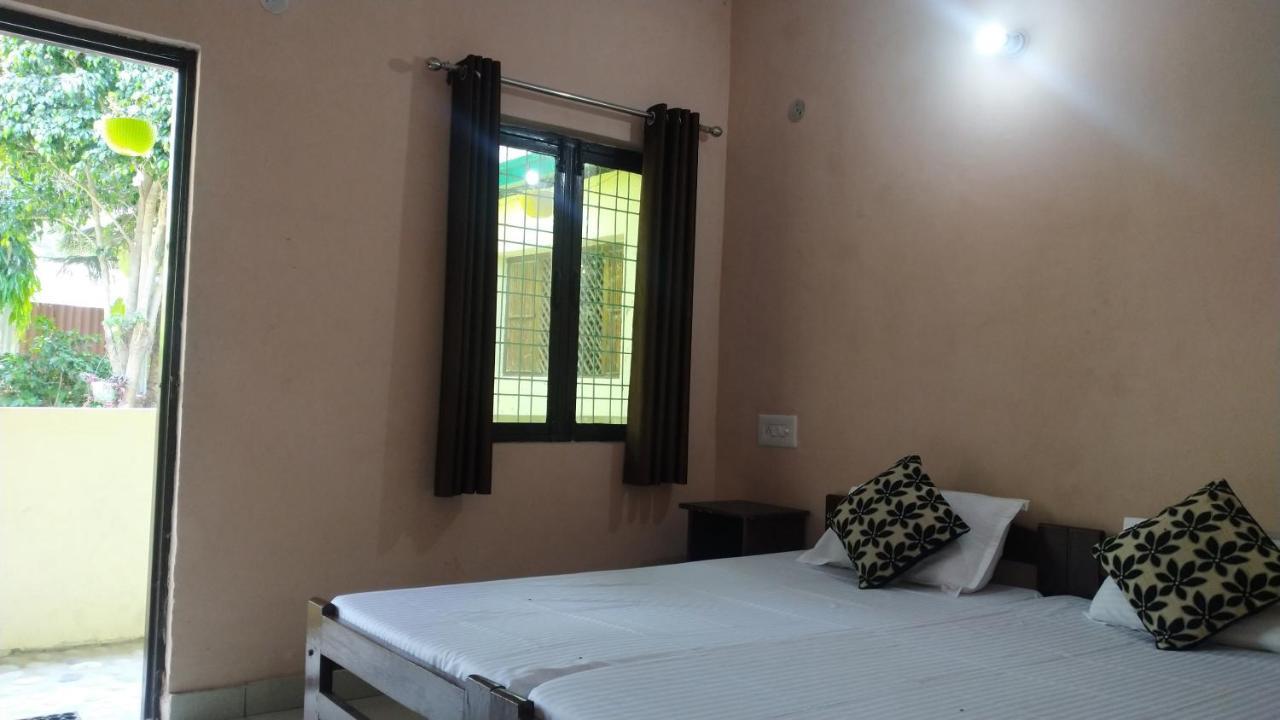Last Chance Cafe And Guest House Rishikesh Exterior photo